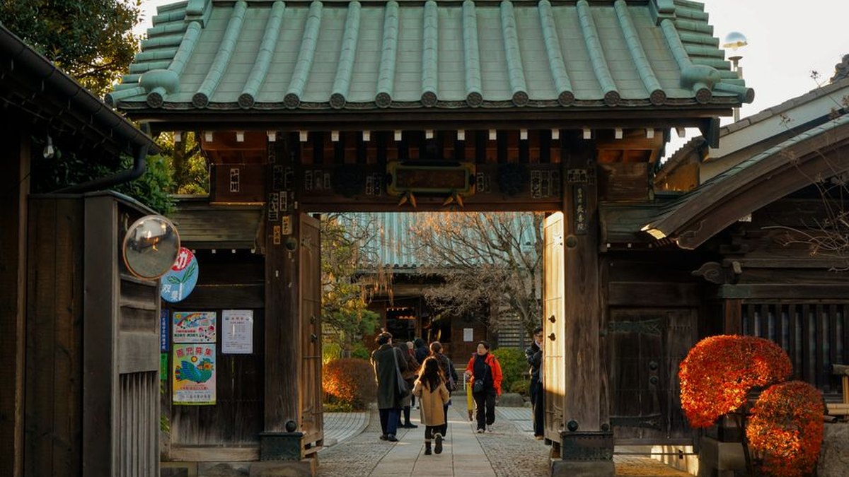 Visiting Japan Temples with Kids Respectfully (2026 Guide)